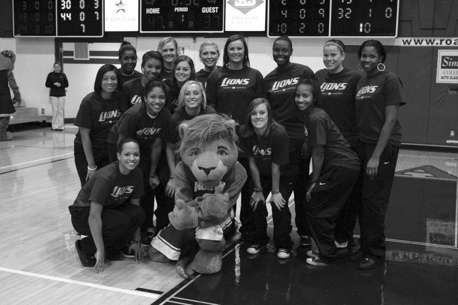 The UNA women’s basketball team poses for a photo during halftime of the men’s exhibition game against Berry College Nov. 4. The team will play their first regular season game against Henderson State Nov. 19 in Arkadelphia, Ark.