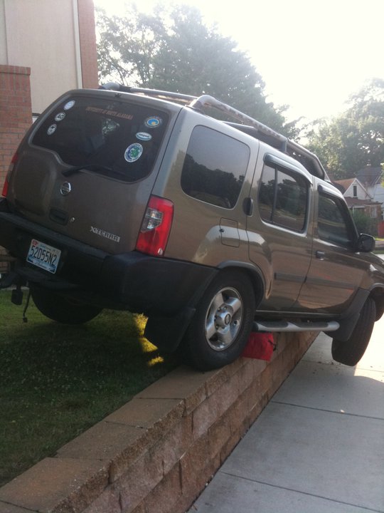 A abandoned Nissan X-Terra that was parked outside Appleby Dorms.