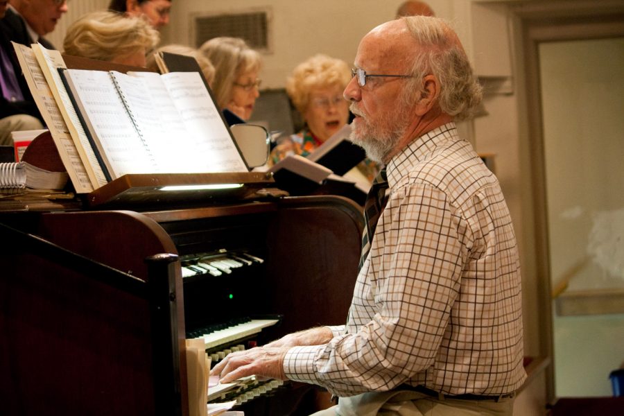Flowers is the organist of First Presbyterian Church in downtown
Florence. A versatile man, he serves as a music instructor on
campus, local play director and an accomplished world traveler.
