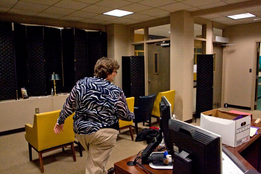 Dr. Mary Bowers, disability support specialist, showså off the
new office space that The Office of Disability Support Services
recently moved into.
