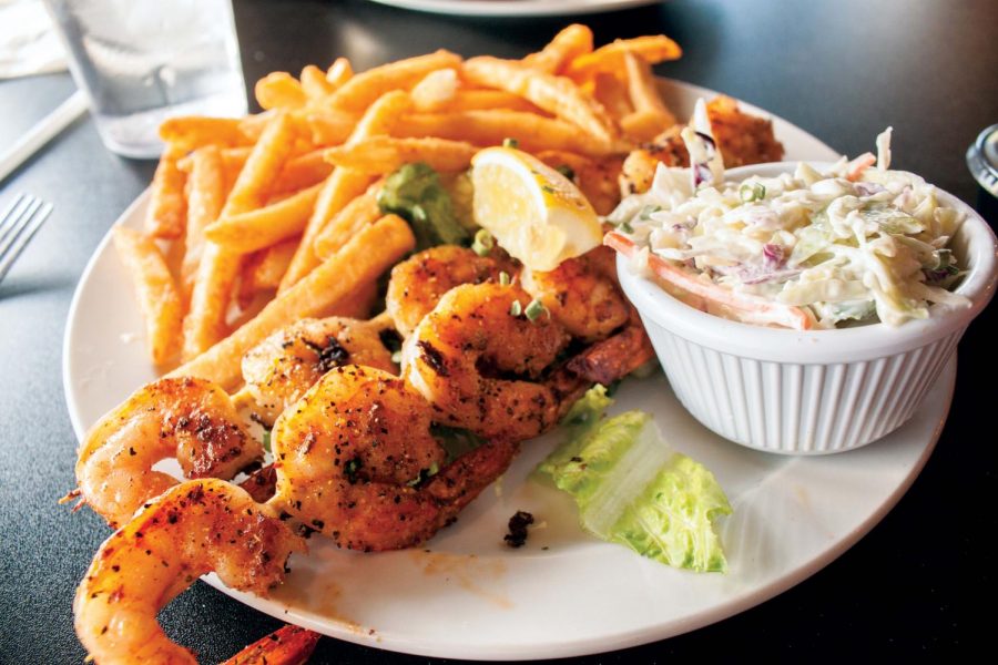 Stanfield’s River Bottom Grille offers seafood from Destin, Fla., as well as a variety of classic favorites including sandwiches, hamburgers and pasta. The waterfront location provides a Tennessee River view with the meal.
