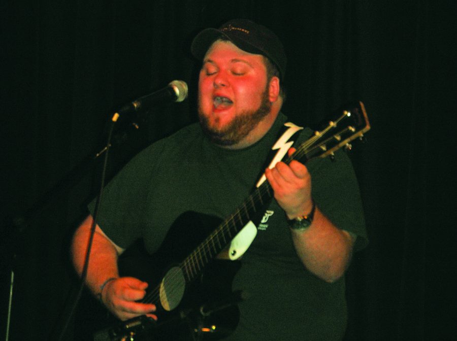 Dylan Sutherland performs at the Entertainment Industry Student Association’s Singer and Songwriter Open Mic Night on Wednesday, Sept. 25.