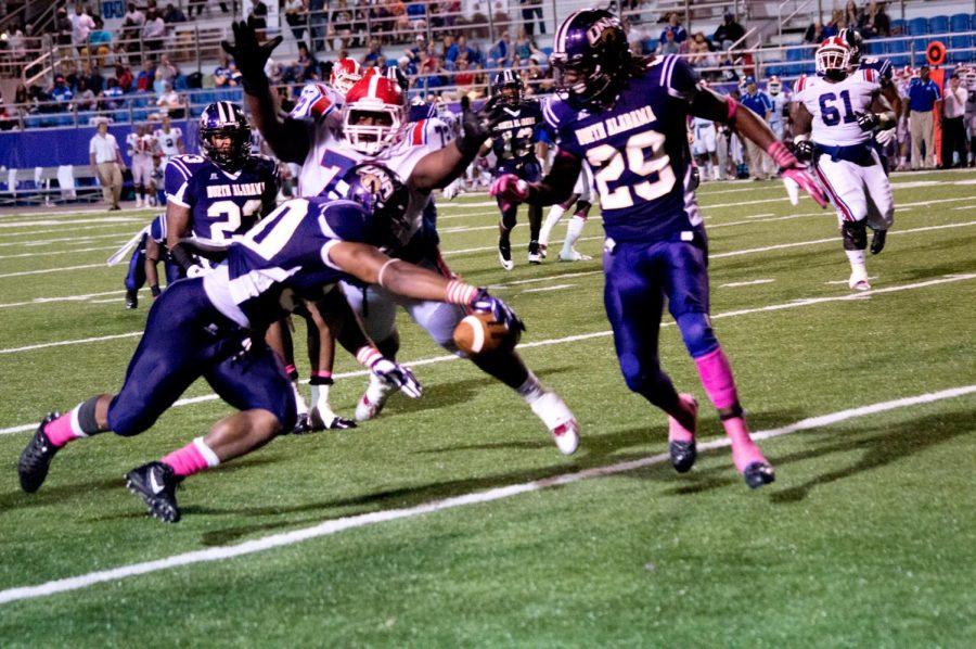 Tavarius Wilson dives into the end zone for a touchdown in the fourth quarter of the Lions 38-21 win over UWG.