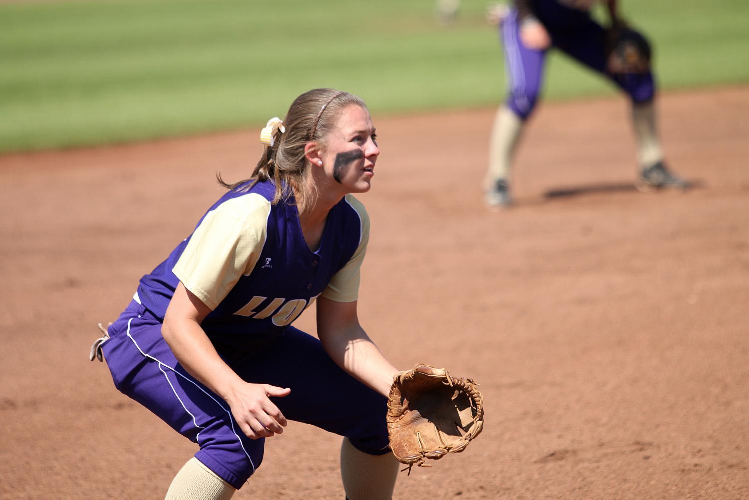 UNA softball sweeps top conference opponent The FlorAla