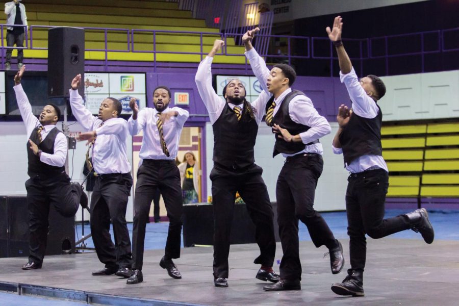 Students to compete in Step Show