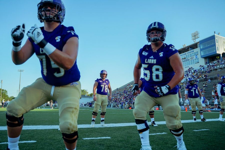 UNA+Lions+warming+up+before+a+home+game+at+Braly+Municipal+Stadium.+The+Lions+are+preparing+to+join+the+world+of+football+Oct.+3+against+Liberty.