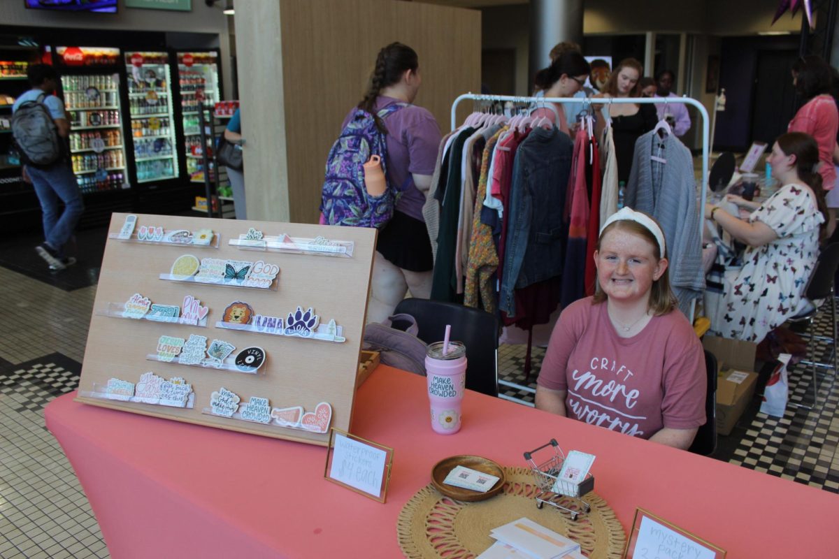 Sydney Gail Creates hosts a table at the Side Hustle Expo.