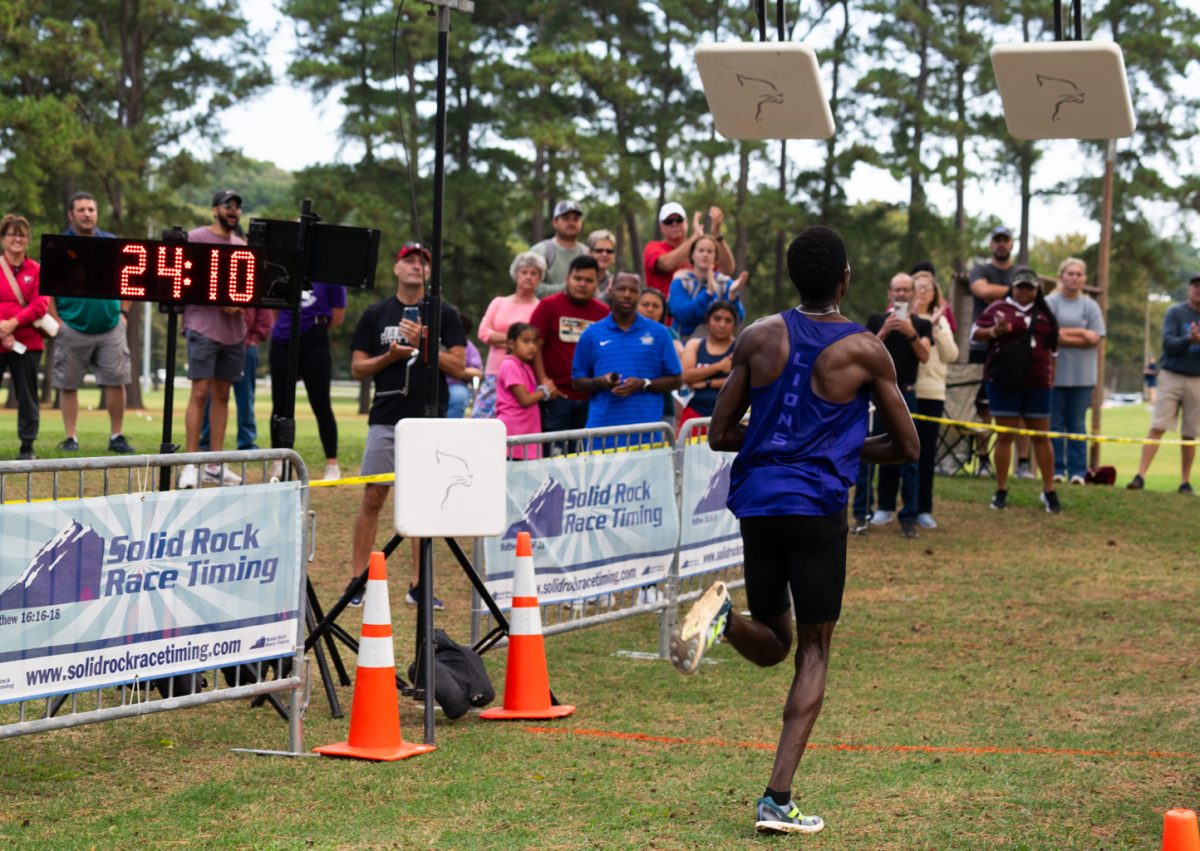 Brian Bett, a freshman, beats UNA's 8k record at the sixth annual UNA invitational on Sep. 7.