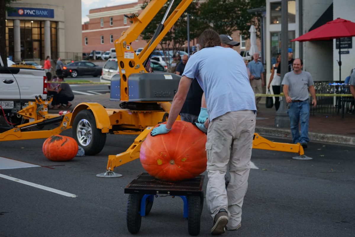 Pumpkin drop draws downtown crowd