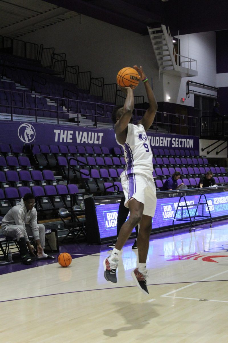 Men's players prepare for their Auburn Matchup.