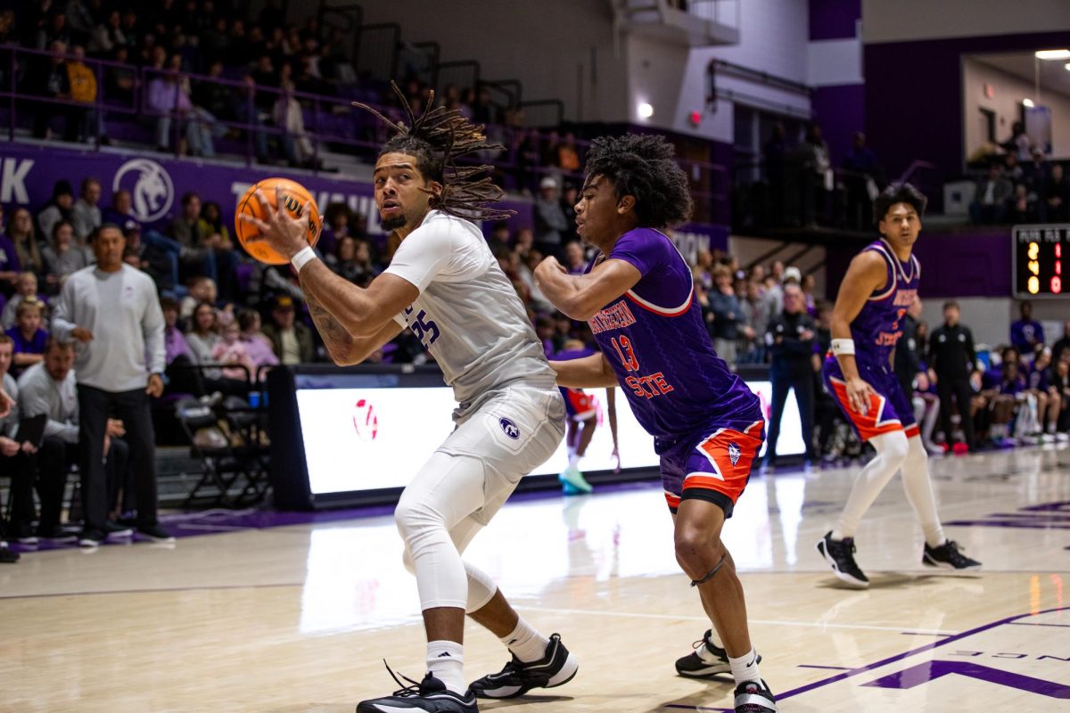 Lions break 4 game losing streak versus Stetson